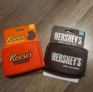 Reese's and Hershey's Vinyl Squeaky Dog Chew Toy NWT